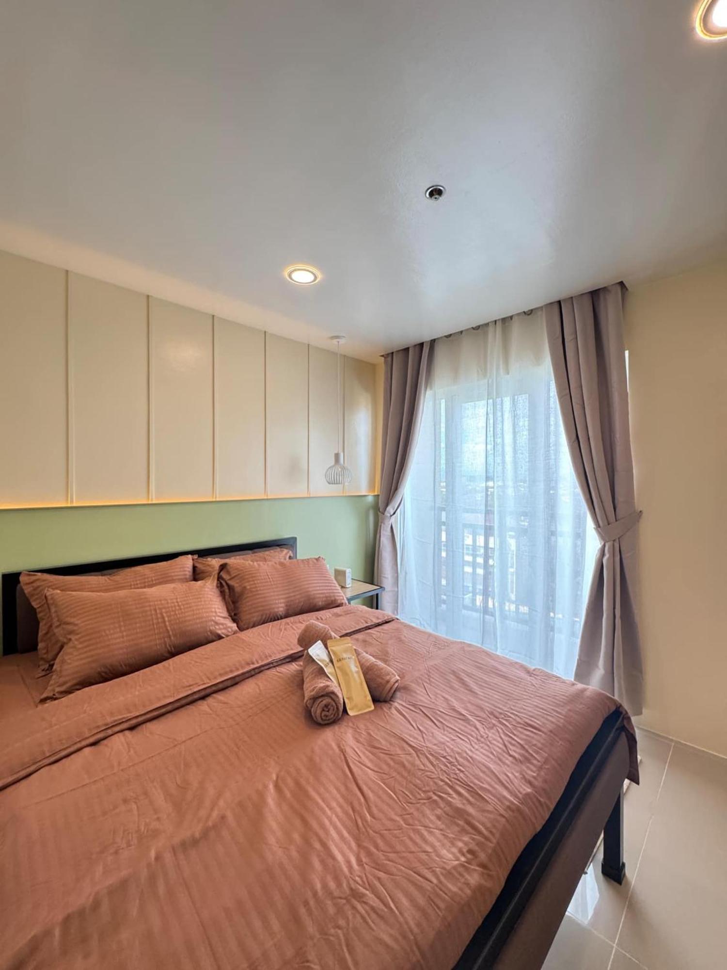 Condo 801 Bernwood Tower อีโลอีโลซิตี้ ภายนอก รูปภาพ