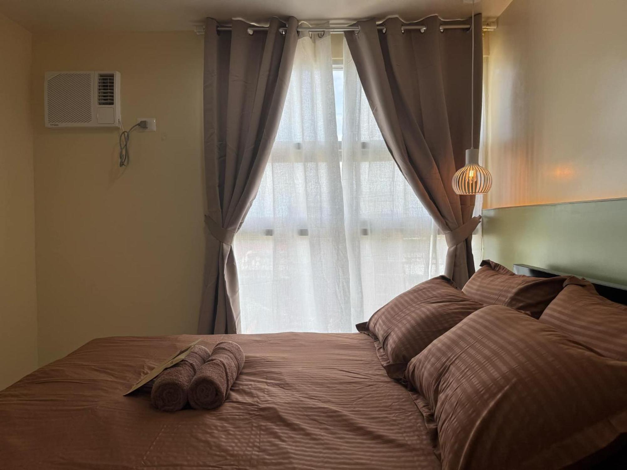 Condo 801 Bernwood Tower อีโลอีโลซิตี้ ภายนอก รูปภาพ